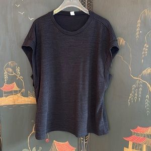 Women’s black sleeveless cotton T-shirt size XL